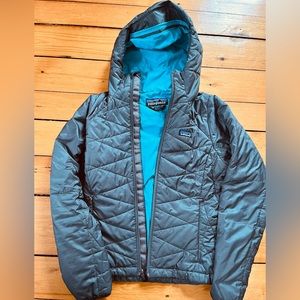 Patagonia Primaloft Zip Up Jacket with Hood. Women’s XS